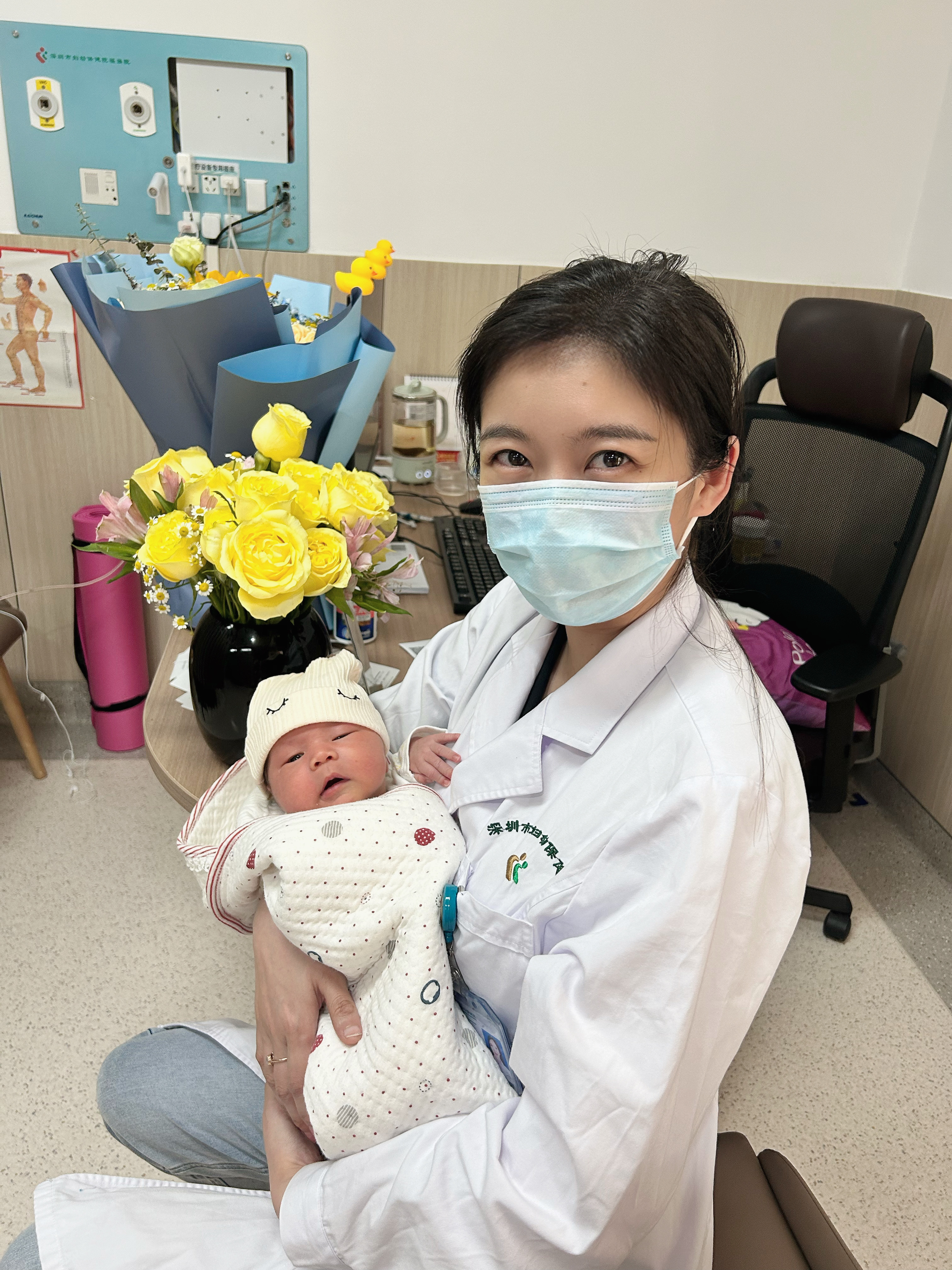 Concerned about declining ovarian reserve, she started fertility-focused acupuncture care. Months later, she celebrated the arrival of her baby.